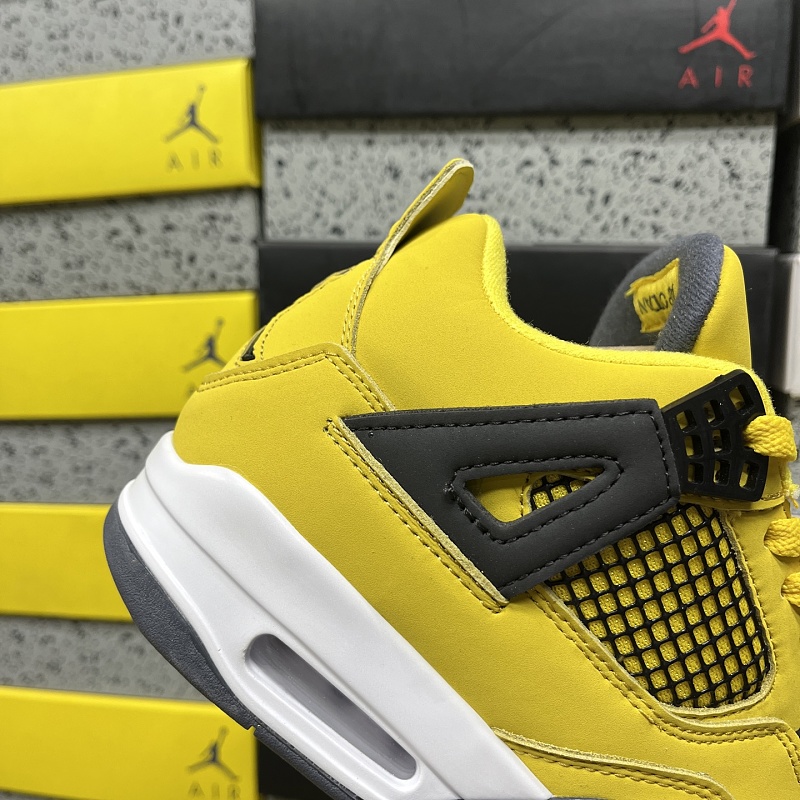 Air Jordan 4 700 5