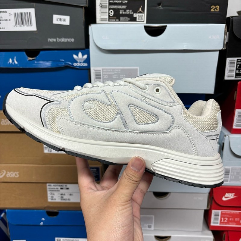 Dior B30 Sneakers · Cream 3