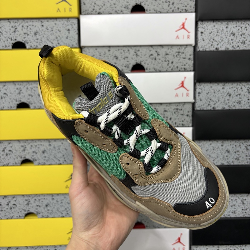 Triple S 9010 · 3