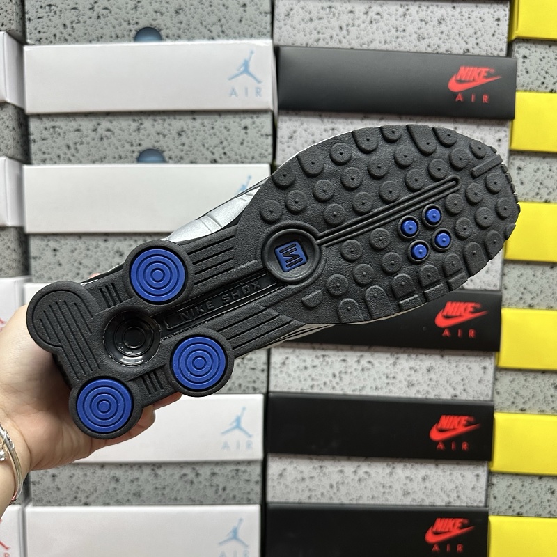 Shox R4 · 2