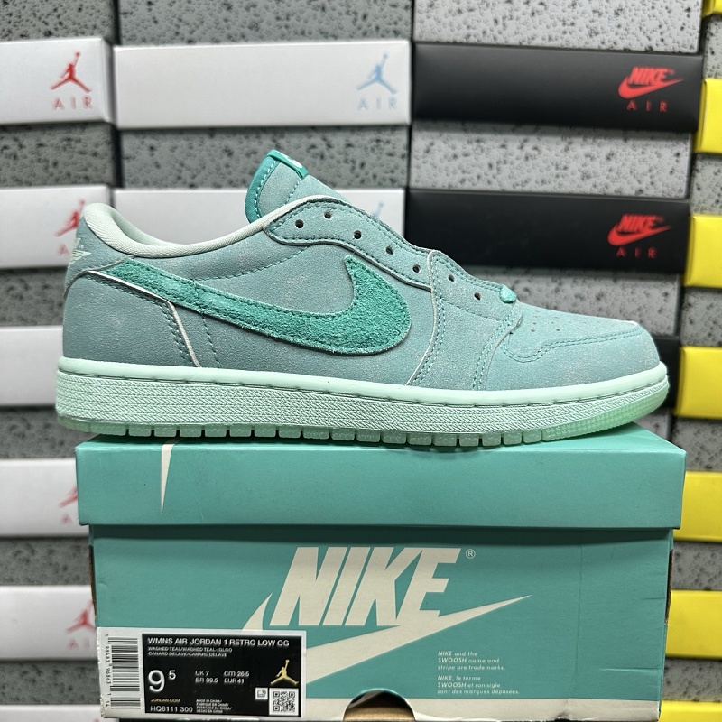 Jordan 1 Sneakers 10