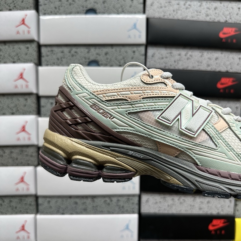 New Balance 1906 Sneakers · 5