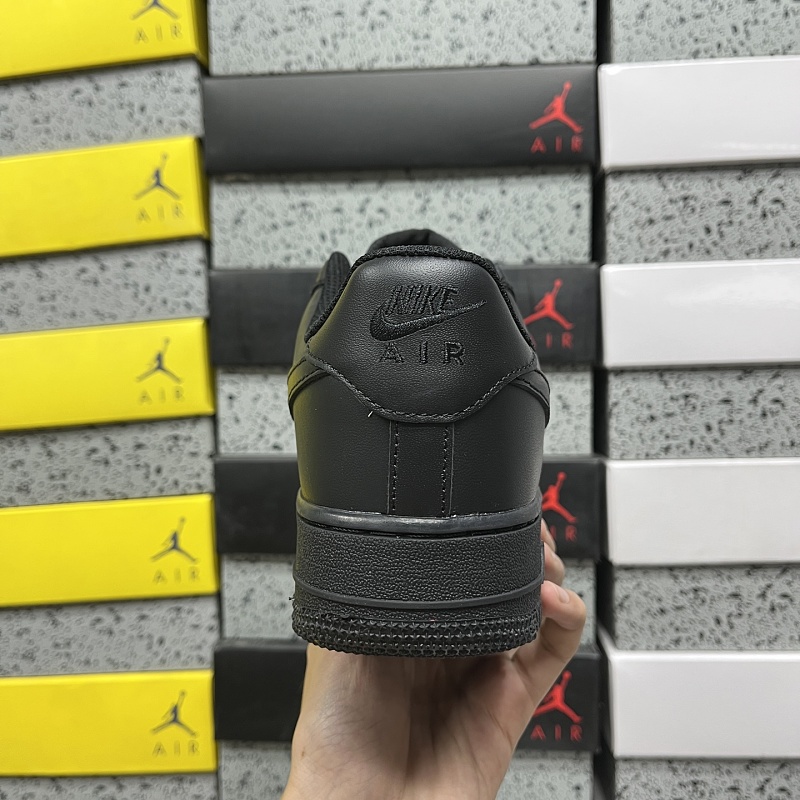 Air Force 1 · 3