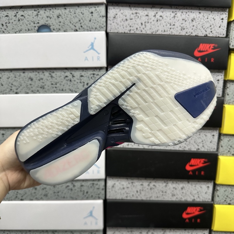Adizero Adios 4M 2