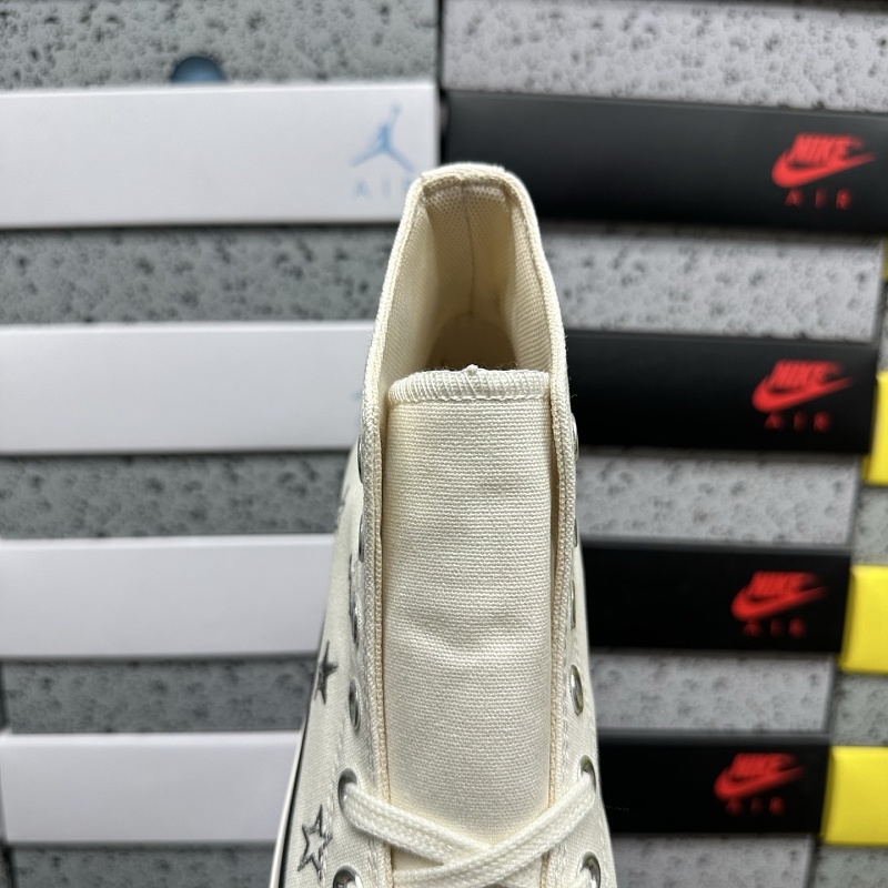 Converse Chuck Taylor Sneakers 4