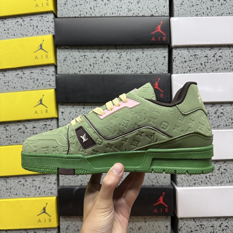 Trainer Green · 3