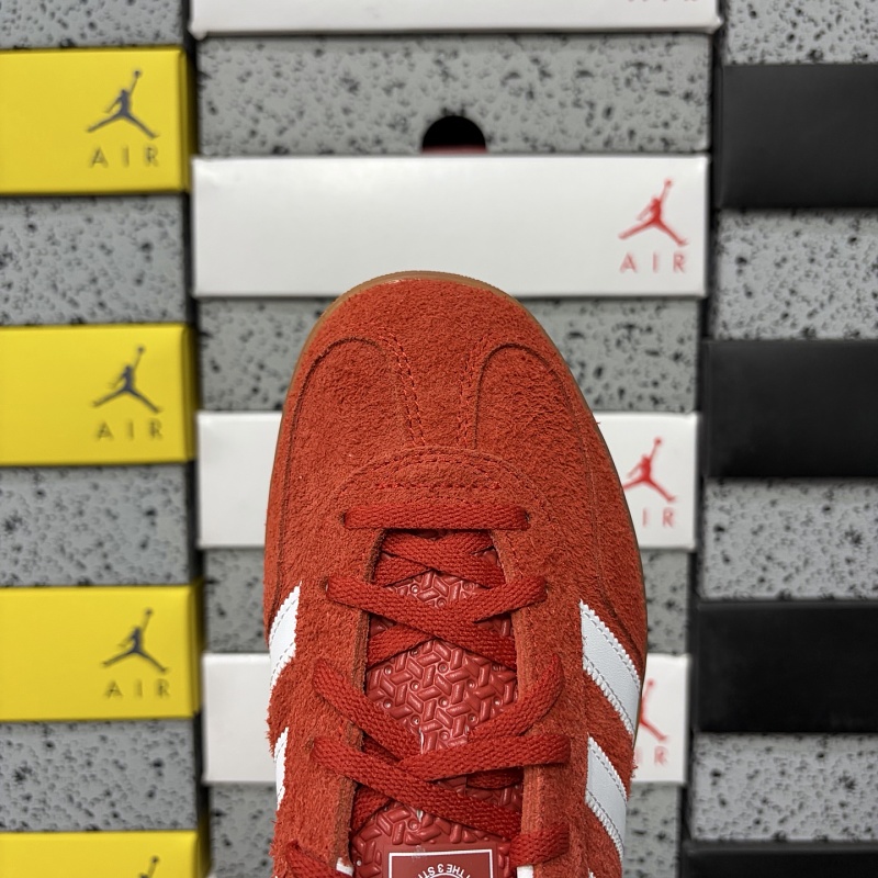 Gazelle Indoor 8