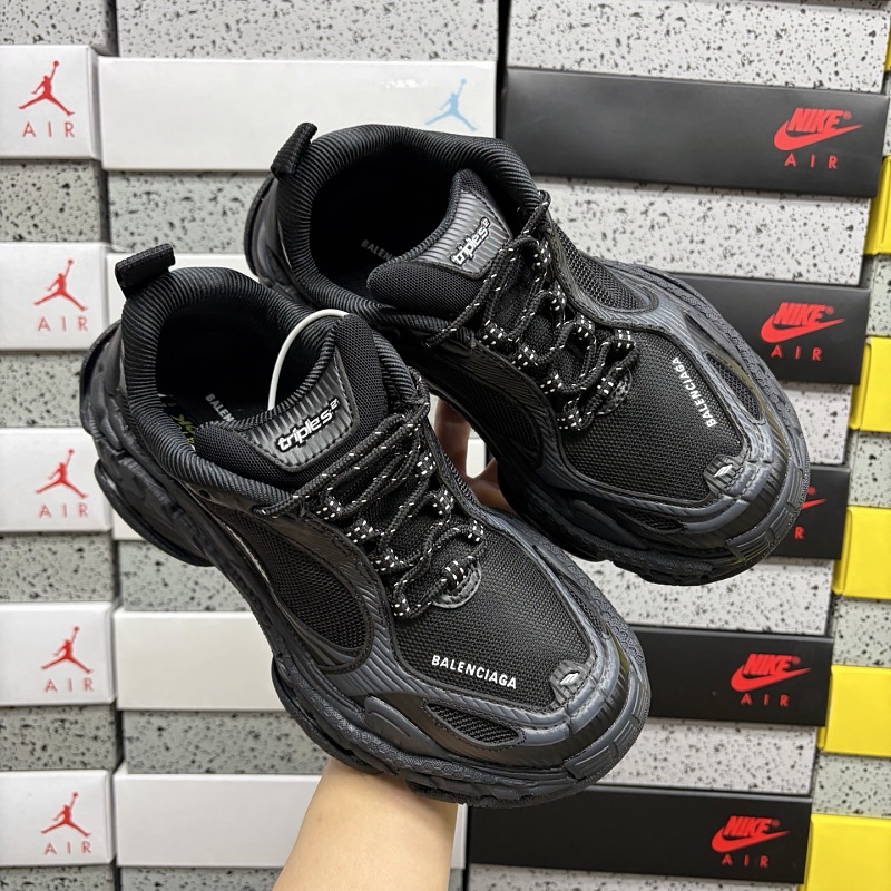 Triple S 2 1011 · 3
