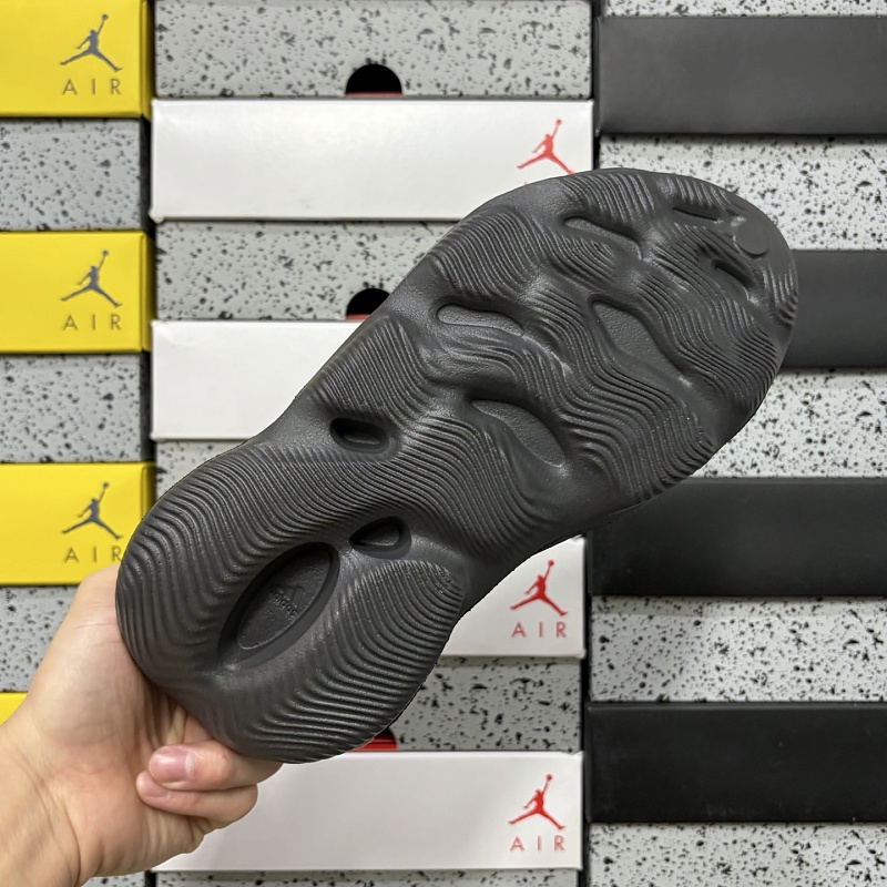 Foam Rnnr · 3