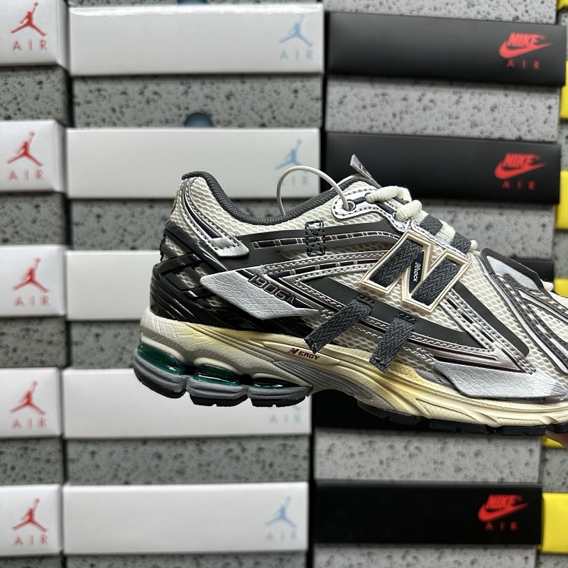 New Balance 1906 Sneakers 4