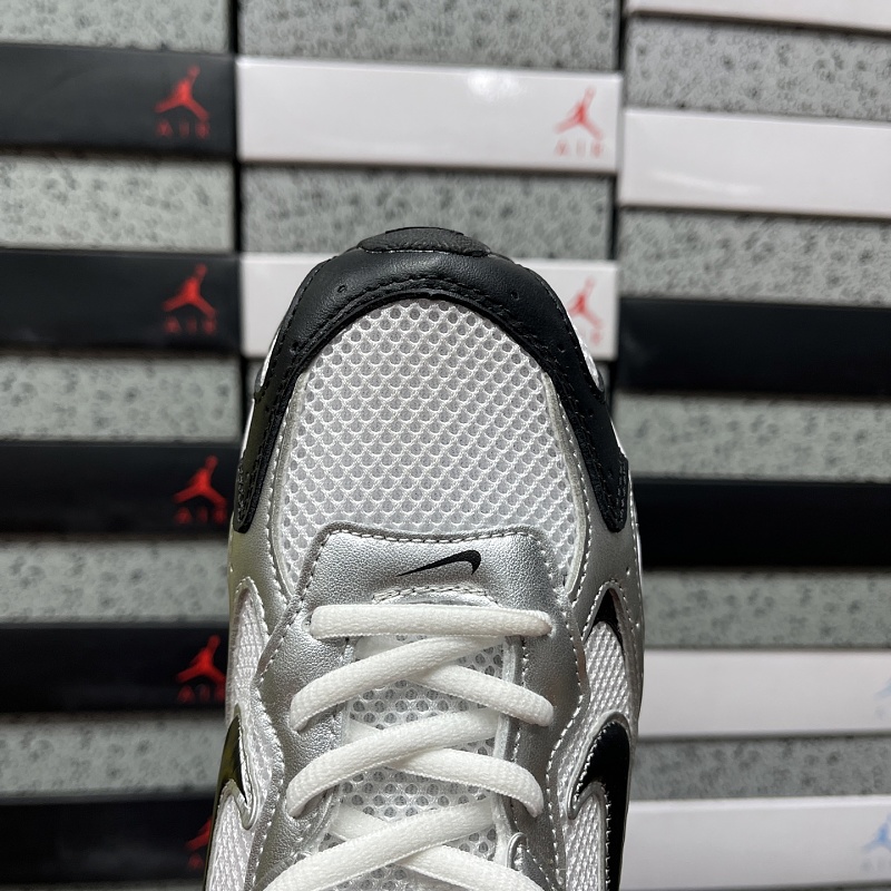 Nike Vomero 6