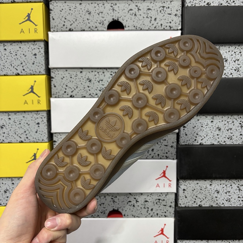 Gazelle Indoor 3