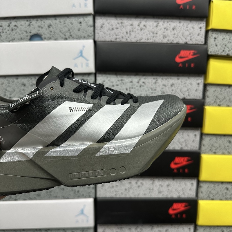 Adizero Adios 4M 6
