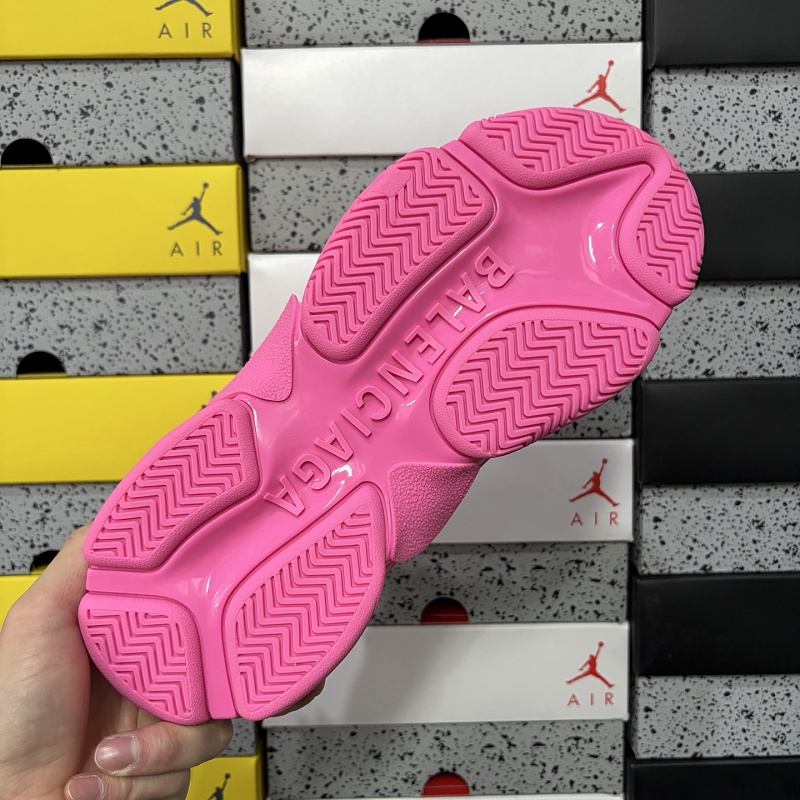 Triple S 5590 · 5
