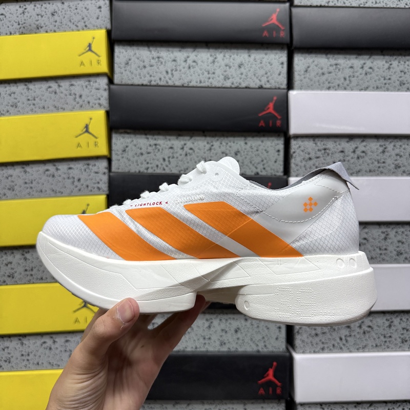 Adizero Adios 4M 3