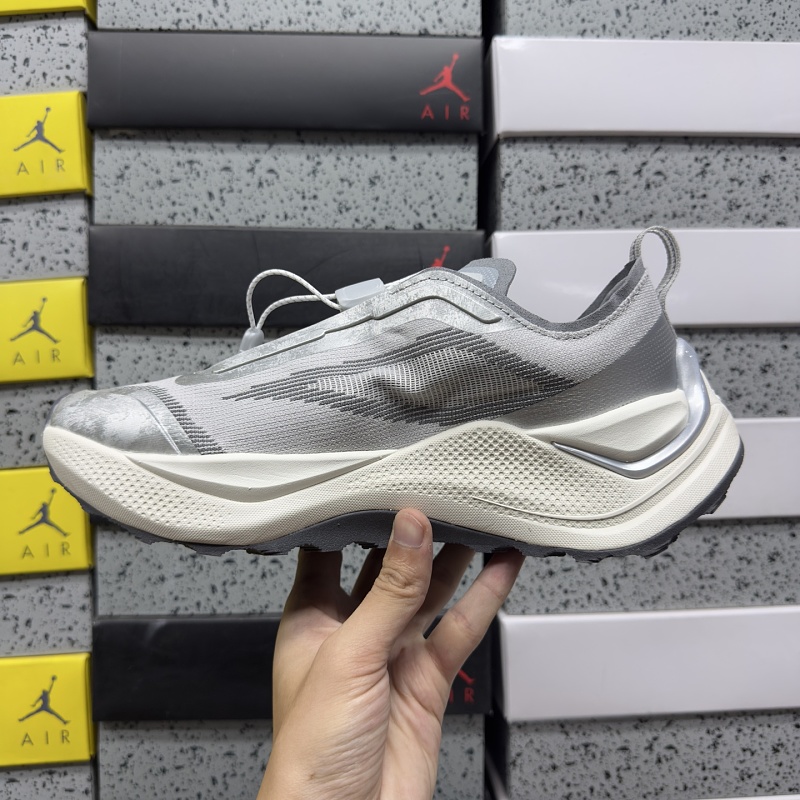 Holo Peak · 3