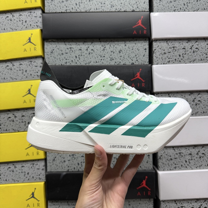 Adizero Adios 4M 9