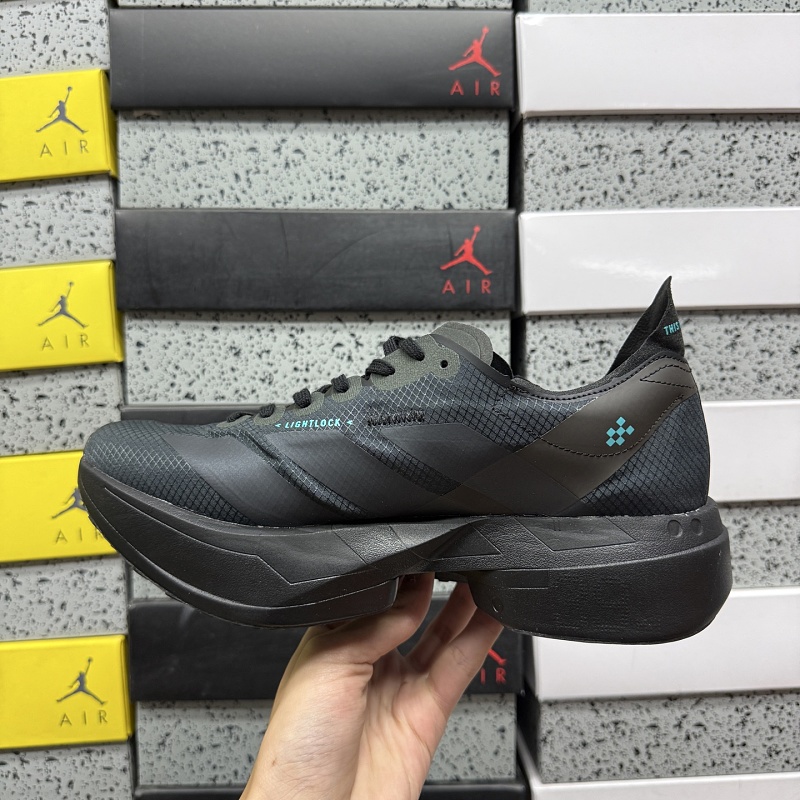 Adizero Adios 4M 3