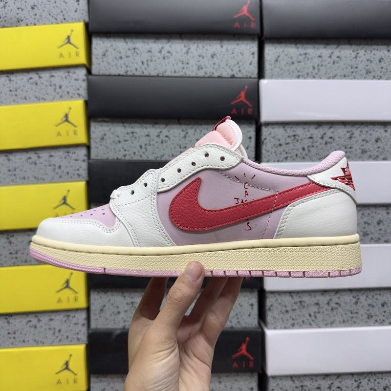Travis Scott Reverse Swoosh Sneakers · 4