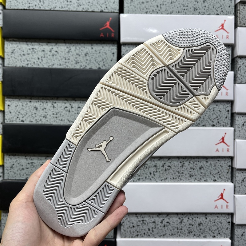 Air Jordan 4 001 · 3