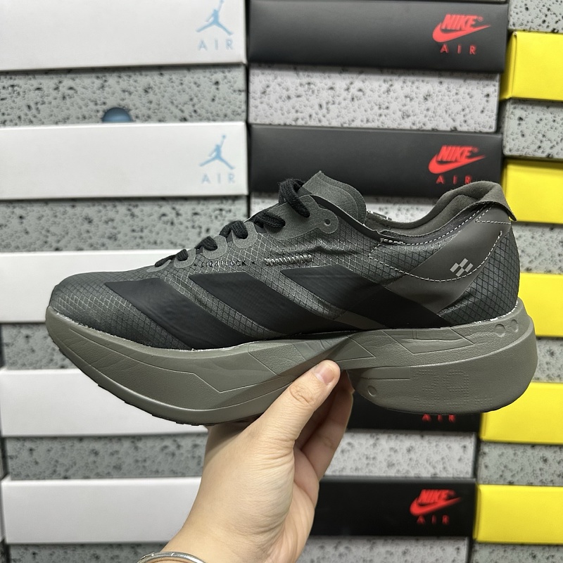 Adizero Adios 4M 8