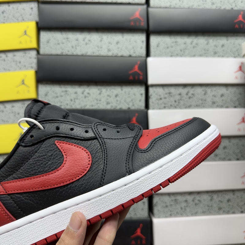 Travis Scott Reverse Swoosh Sneaker 7