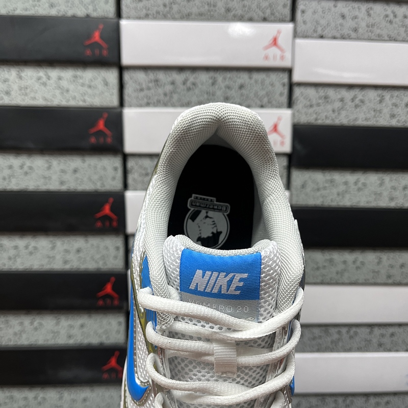 Nike Vomero 5