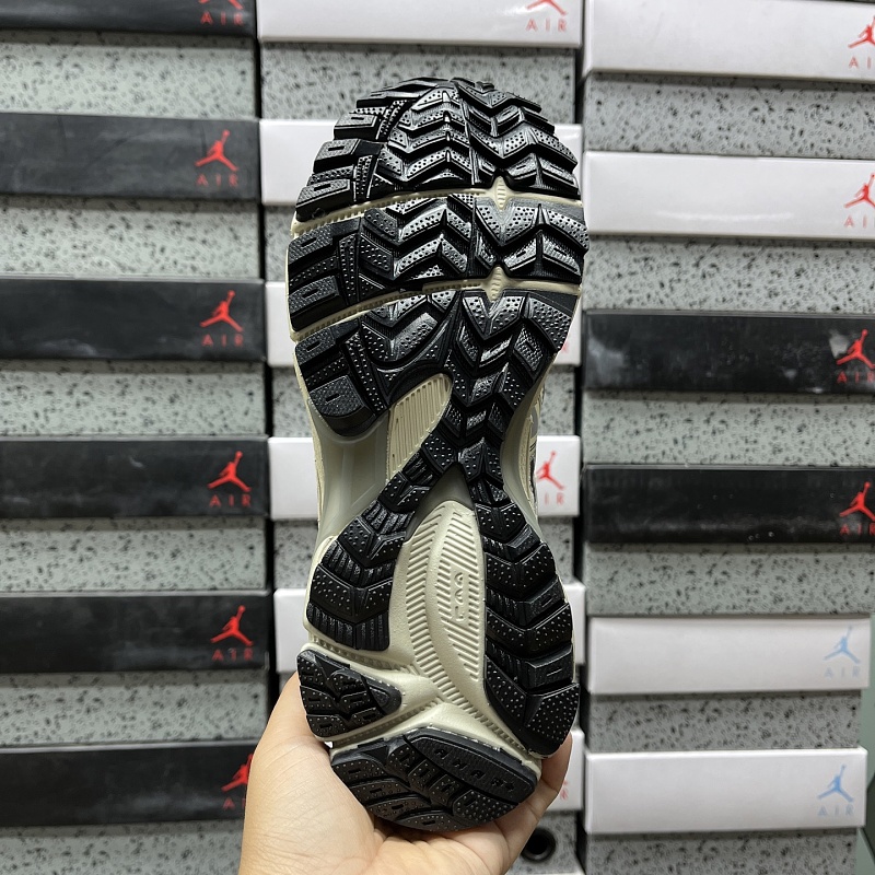 Gel-Kahana 8 1012A978-028 · 4