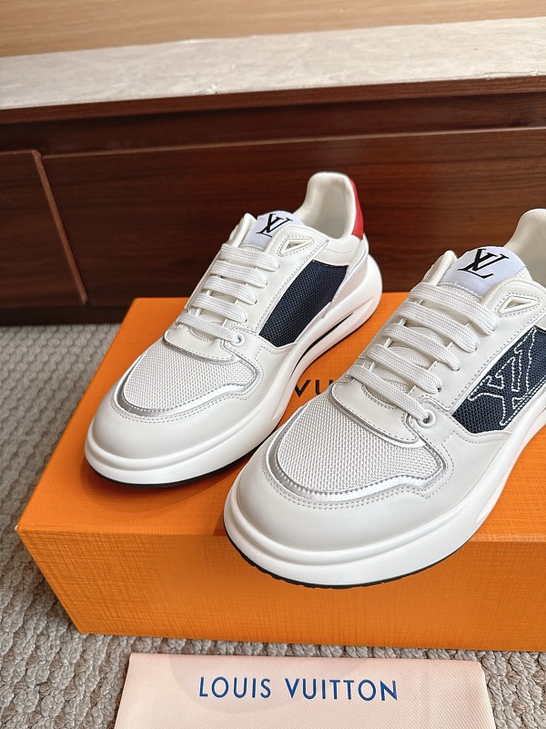 Trainer 43 · 3