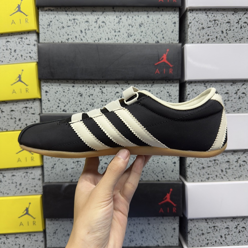 Tokyo Mj W · 3