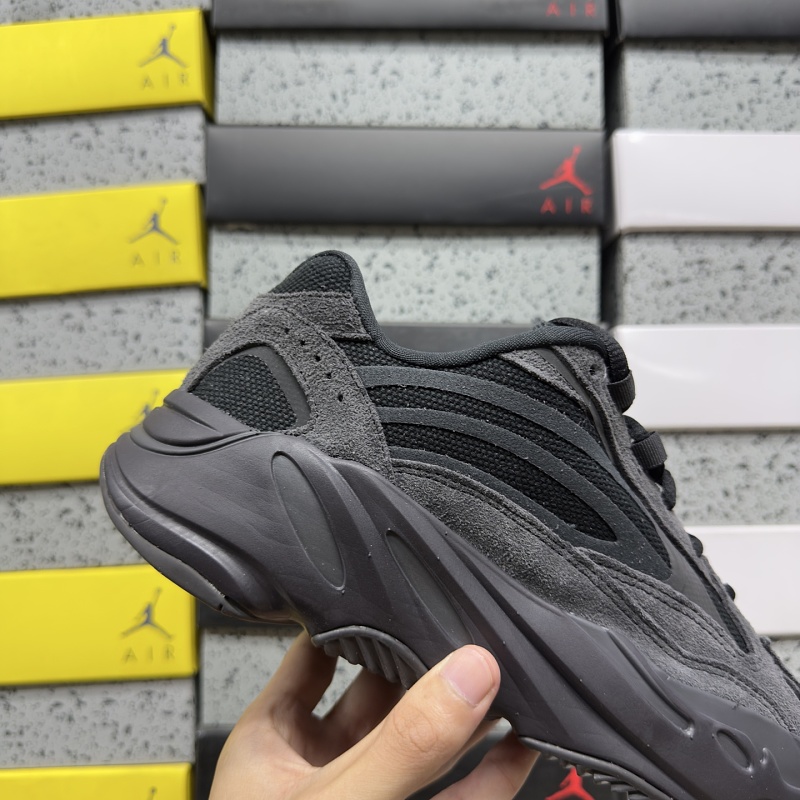 Yeezy 700v2 6