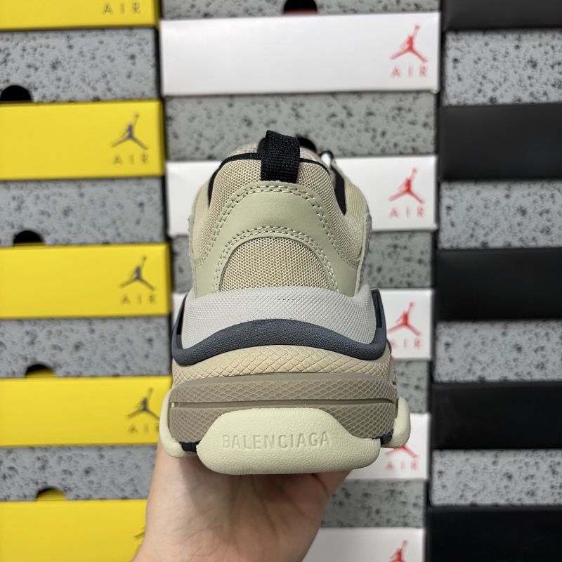 Triple S 9787 · 6