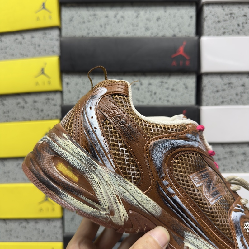 New Balance 530 · Distressed Brown 6