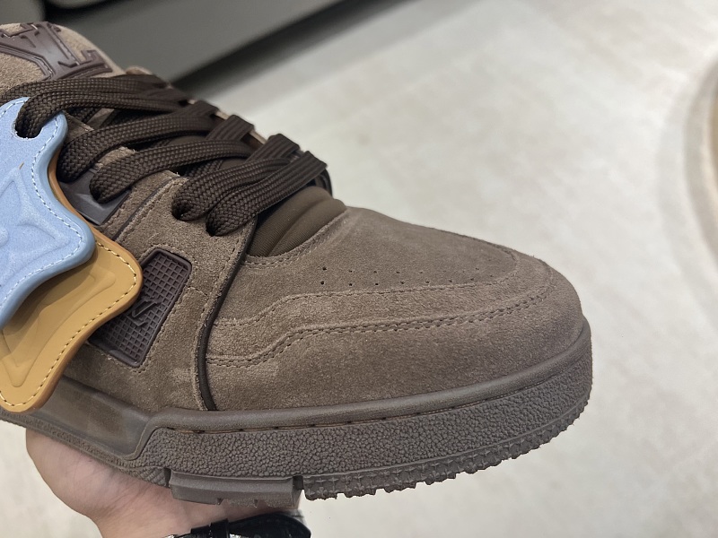 1V Trainer 22 · 4