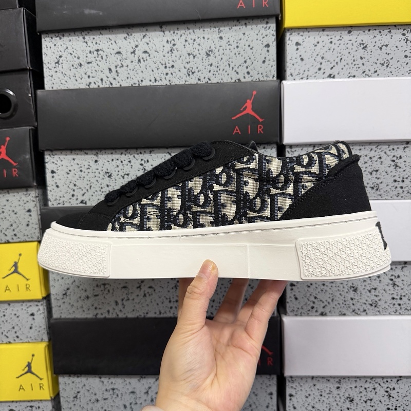 B33 黑白 39-44 · 2