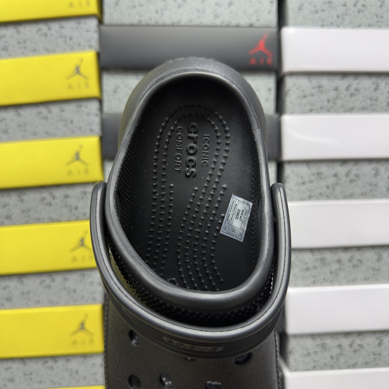 Crocs M3-m7 · 4