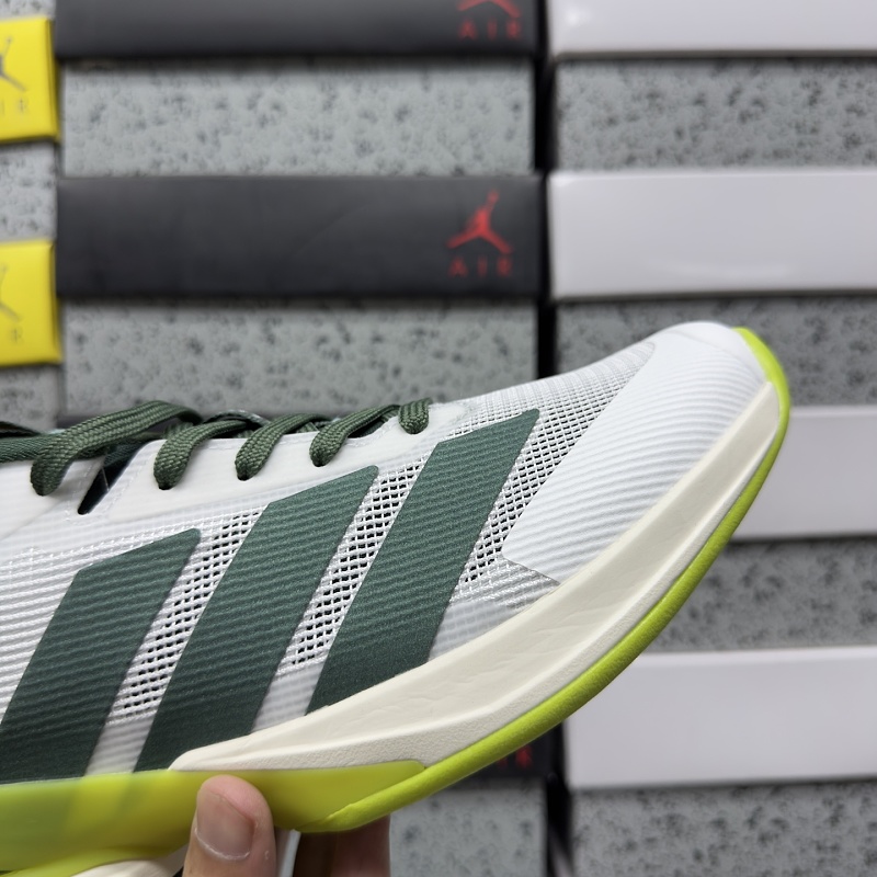 Adizero Ubersonic 5 M 7