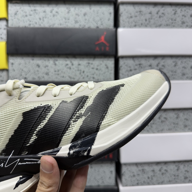Adizero Ubersonic 5 M 7