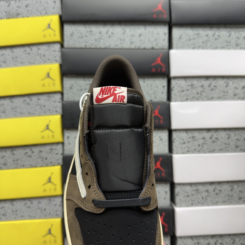 Travis Scott Reverse Swoosh Sneakers 5
