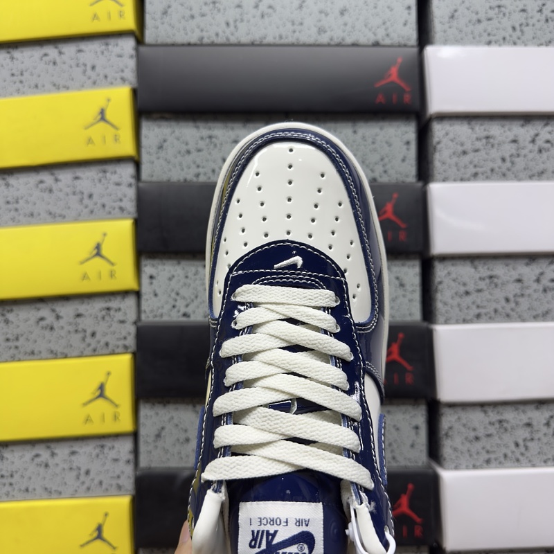 Air Force1 · 5
