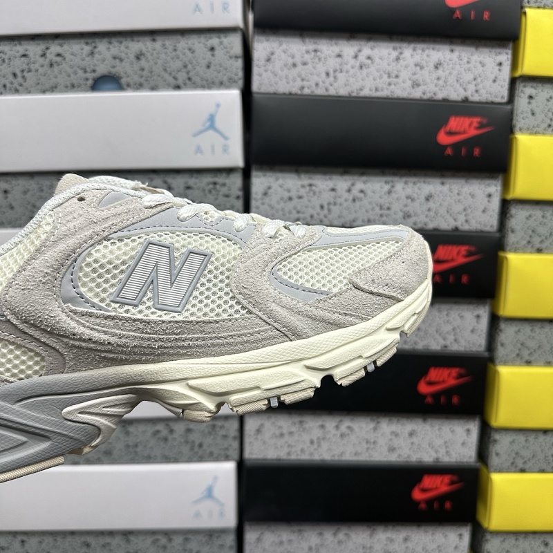 New Balance 530 Sneakers · 6