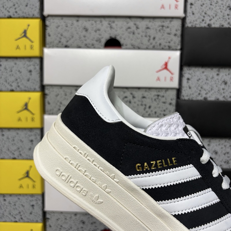 Gazell Ebold · 6