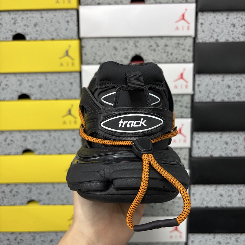 Track 3.0 1000 · 6