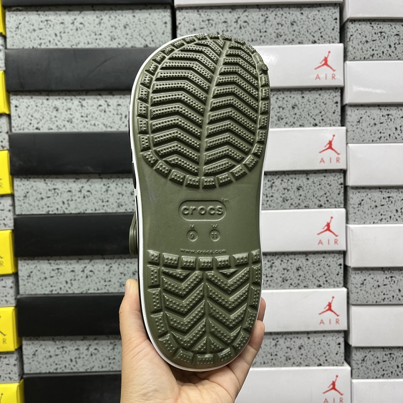 Crocs M3-m10 · 4