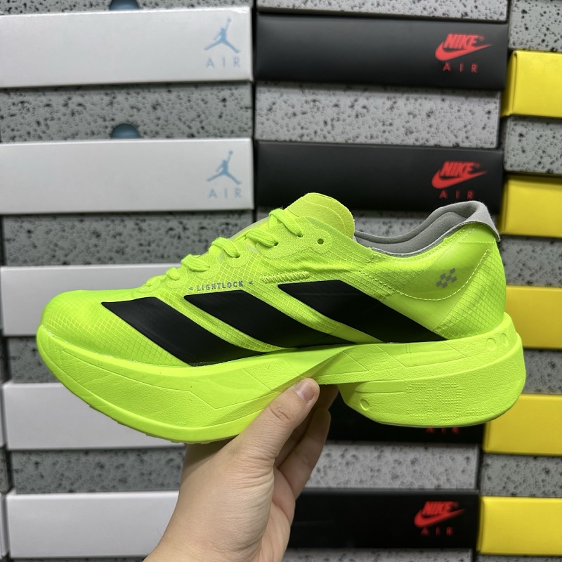 Adizero Adios 4M 8