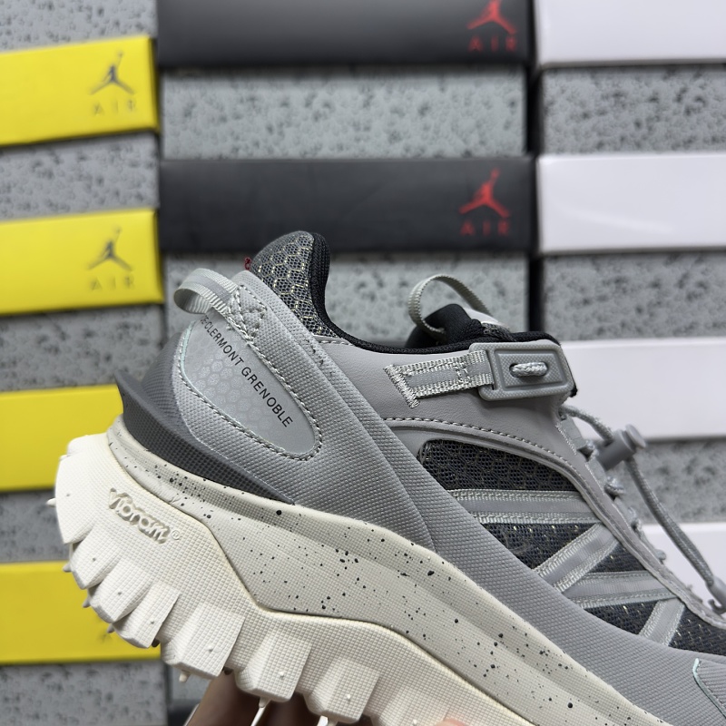 300 Trailgrip Gore-Tex 900 · 6