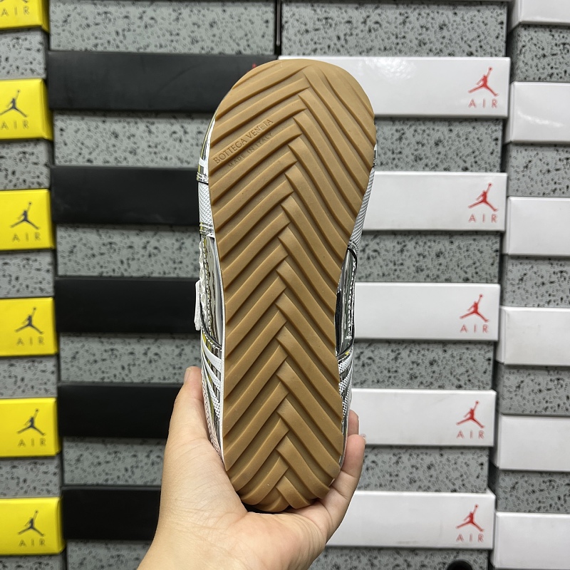 BV （36-47） 755915V2X40 2244 银白 3