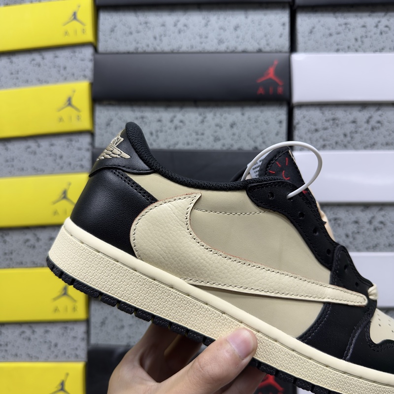 Jordan 1 Sneakers 7