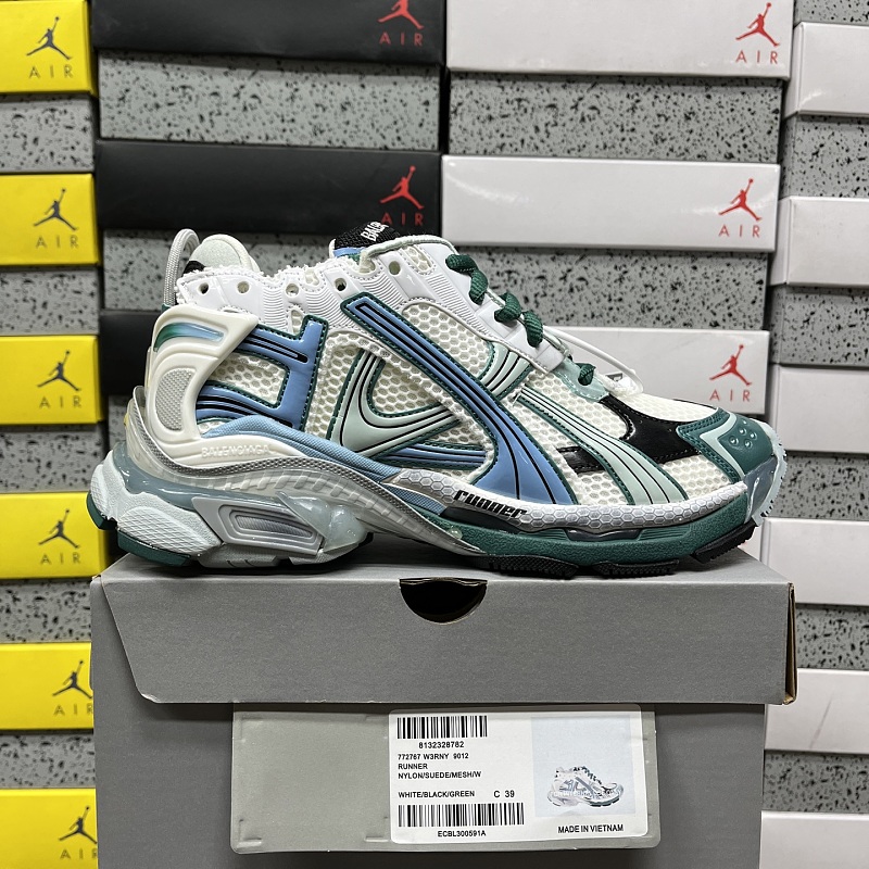 Runner7.5 9012 · 6