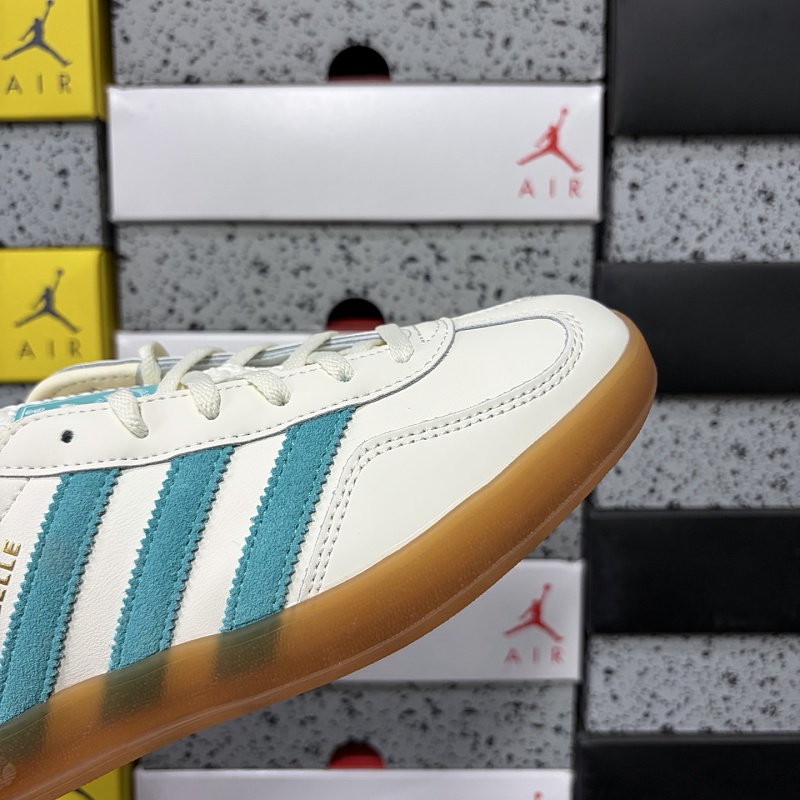 Gazelle Indoor 7